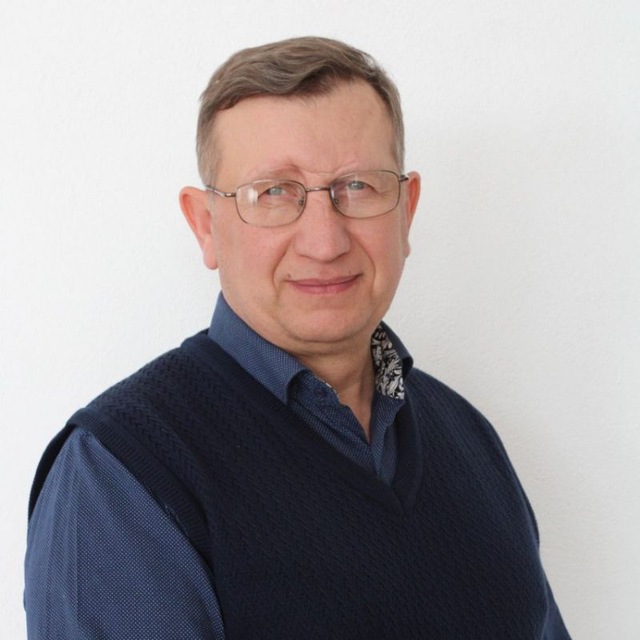 Романов Юрий Александрович.
